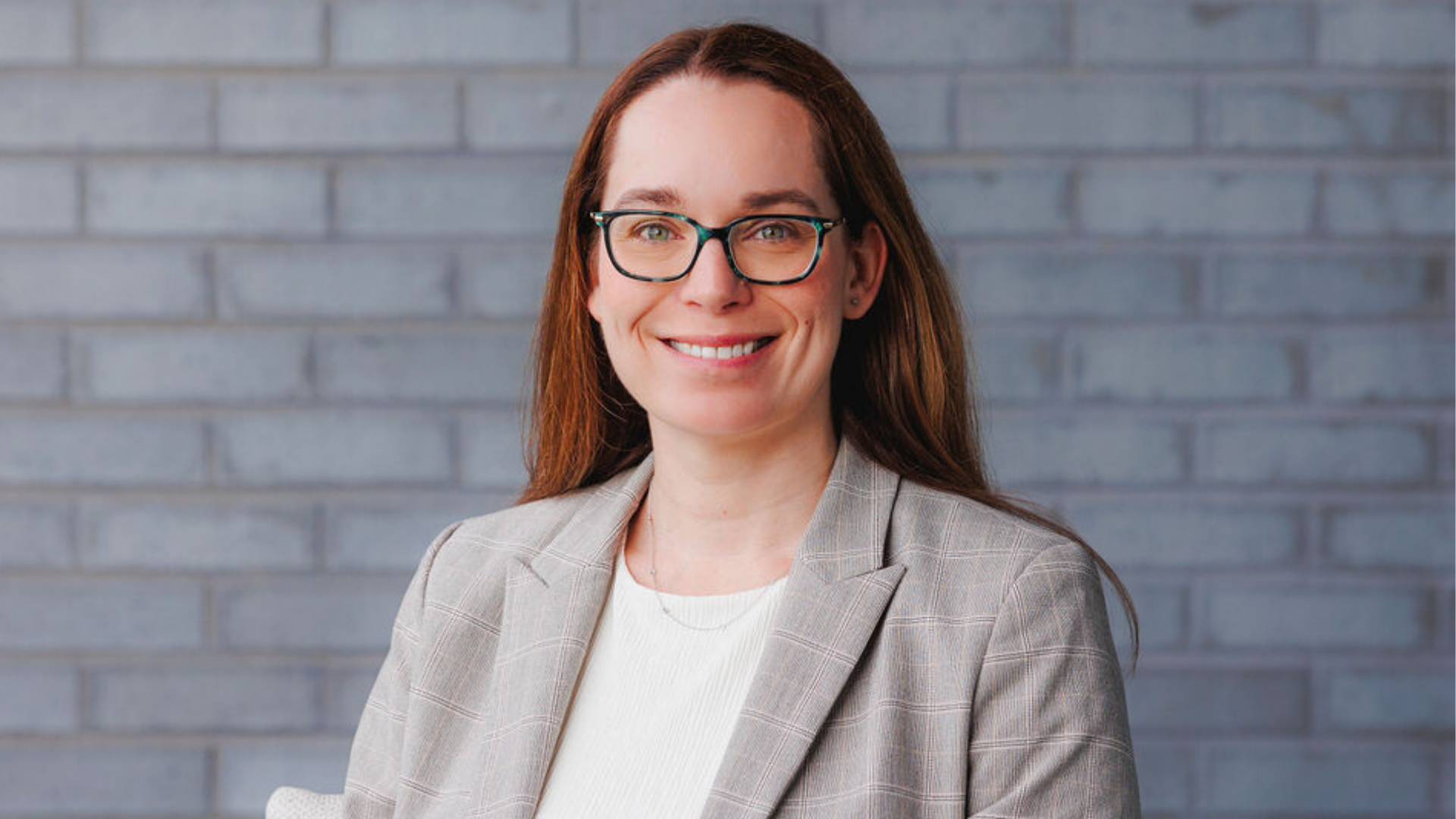 Christine Gomez, Senior Consultant